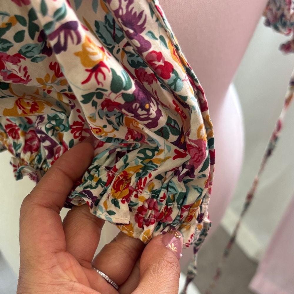 Cider Floral V-Neck Cropped Blouse - White Base with Pink, Green & Purple Print - Picture 4 of 5